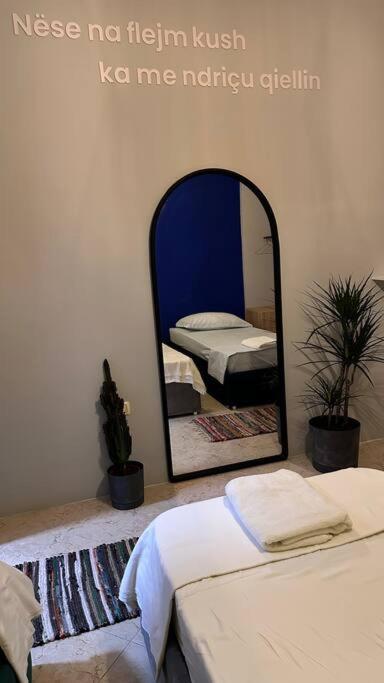 Super House Blloku - 3 Rooms Tirana Exterior foto